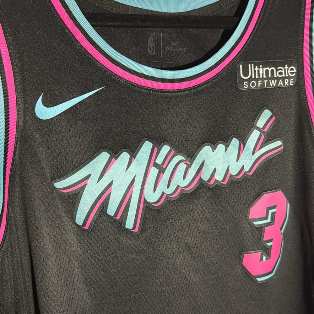 Dwyane Wade Nike Miami Heat Vice City Swingman NBA Jersey Size XXL 56 - Picture 2 of 10